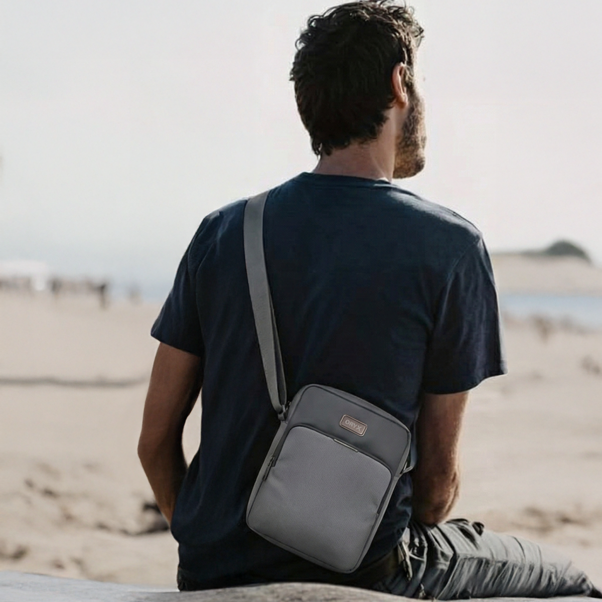 ⁦حقيبة السفر O-Cross خفيفة الوزن | تصميم عملي ومرن لراحة التنقل⁩ - الصورة ⁦6⁩