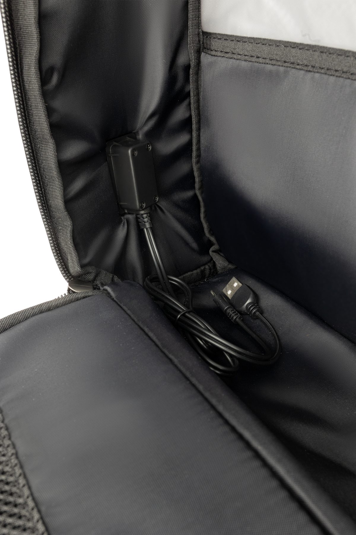 ⁦حقيبة O-Tech العصرية | تصميم مودرن يجمع بين الأناقة والعملية⁩ - الصورة ⁦37⁩